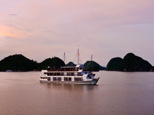 Tour Du Thuyền Pelican Hạ Long – 2 Ngày 1 Đêm