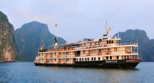 Tour Du Thuyền Emeraude Hạ Long – 2 Ngày 1 Đêm