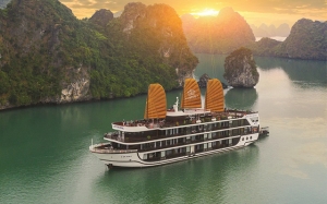 Tour Du Thuyền La Regina Legend – 2 Ngày 1 Đêm